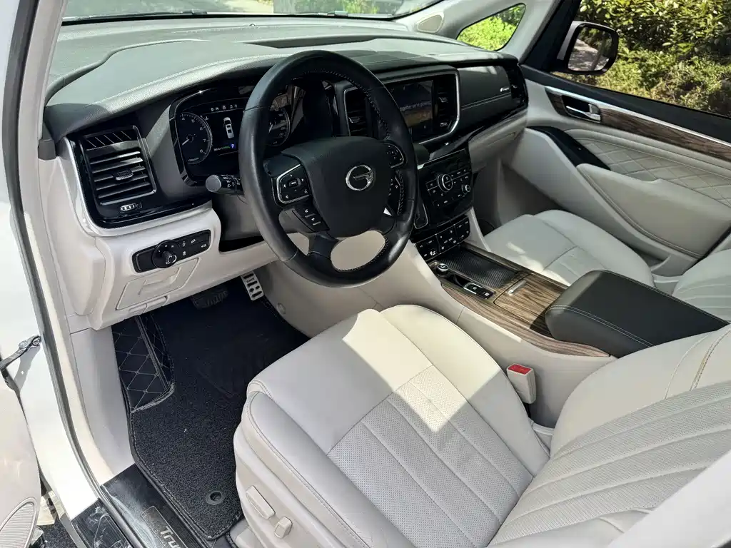 GAC Motor Trumpchi M8 — фото 4