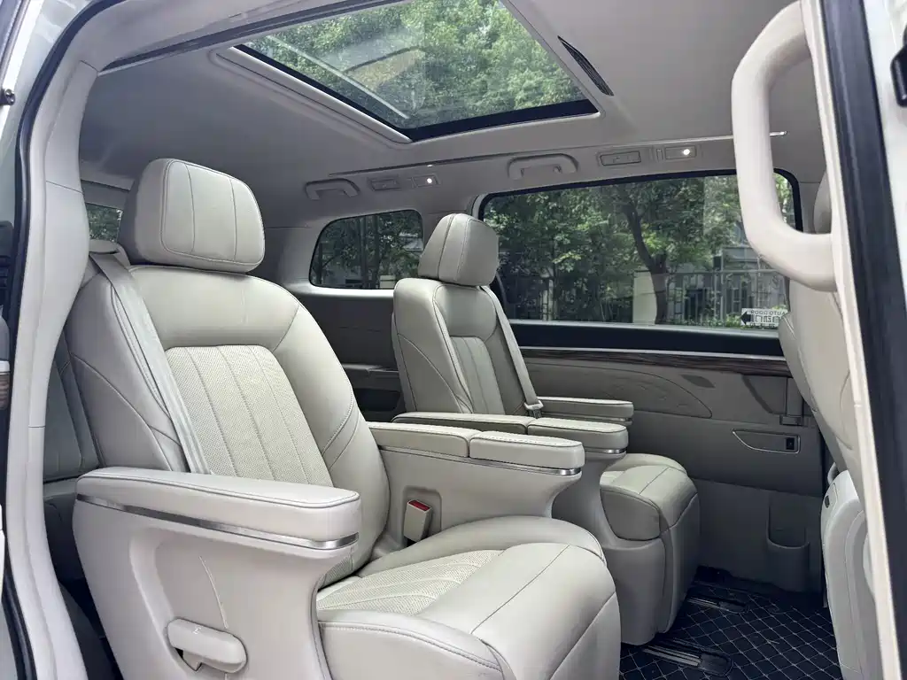 GAC Motor Trumpchi M8 — фото 7