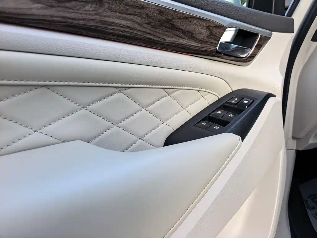 GAC Motor Trumpchi M8 — фото 11