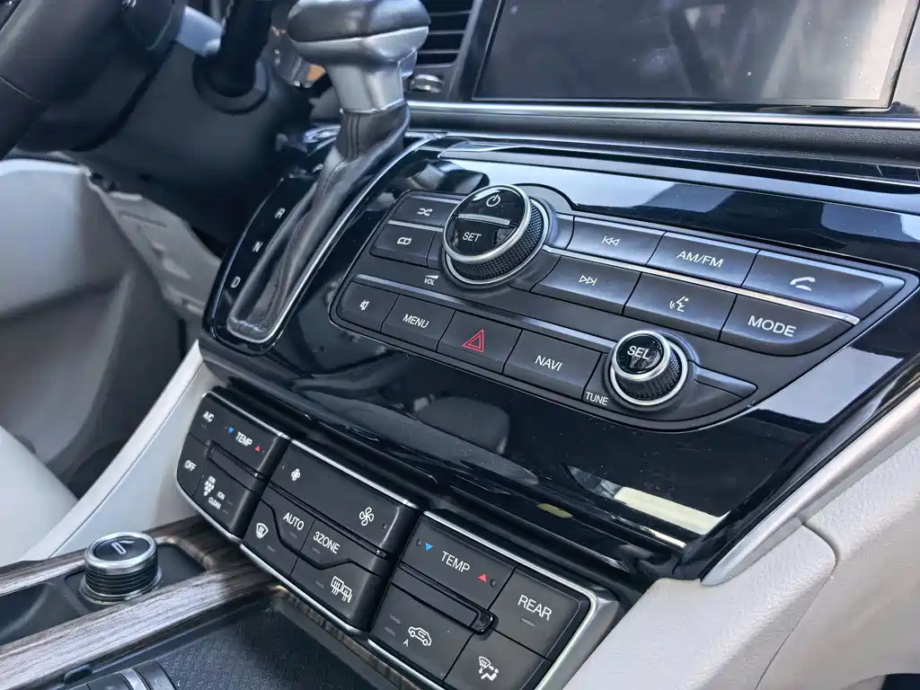 GAC Motor Trumpchi M8 — фото 13