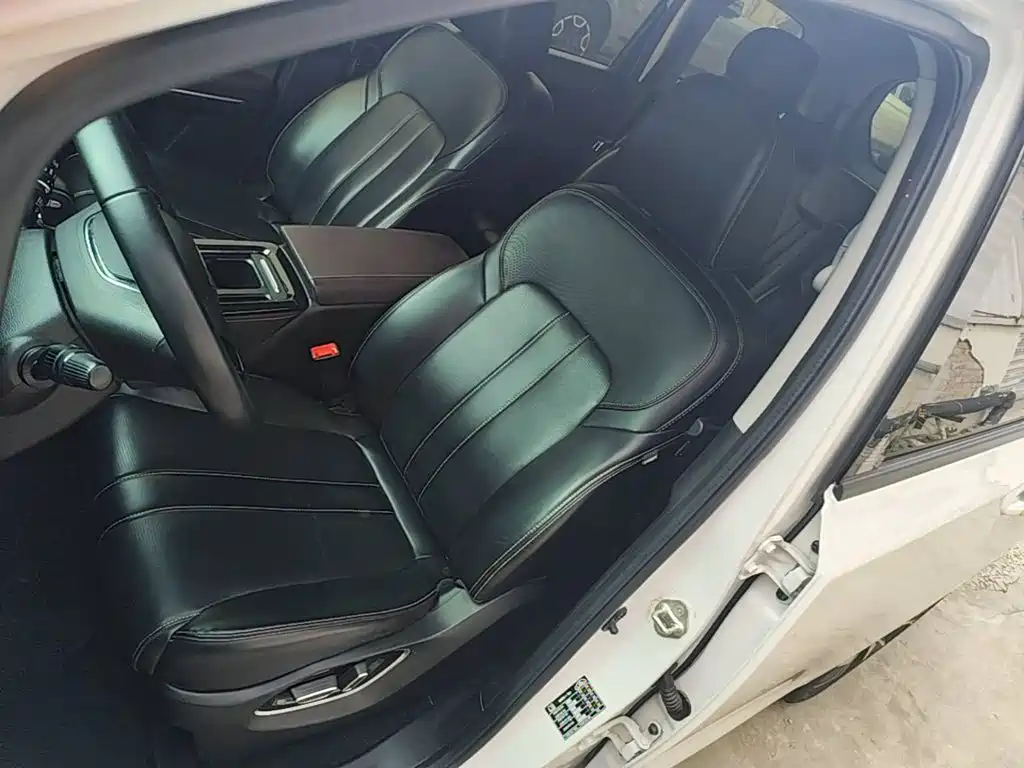 GAC Motor Trumpchi M6 — фото 11
