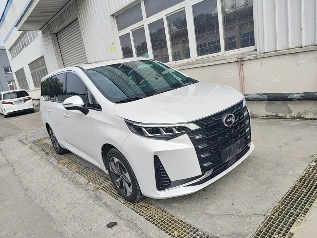 GAC Motor Trumpchi M6 — фото 22