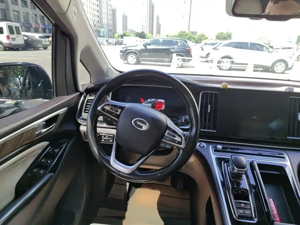GAC Motor Trumpchi M8 — фото 3