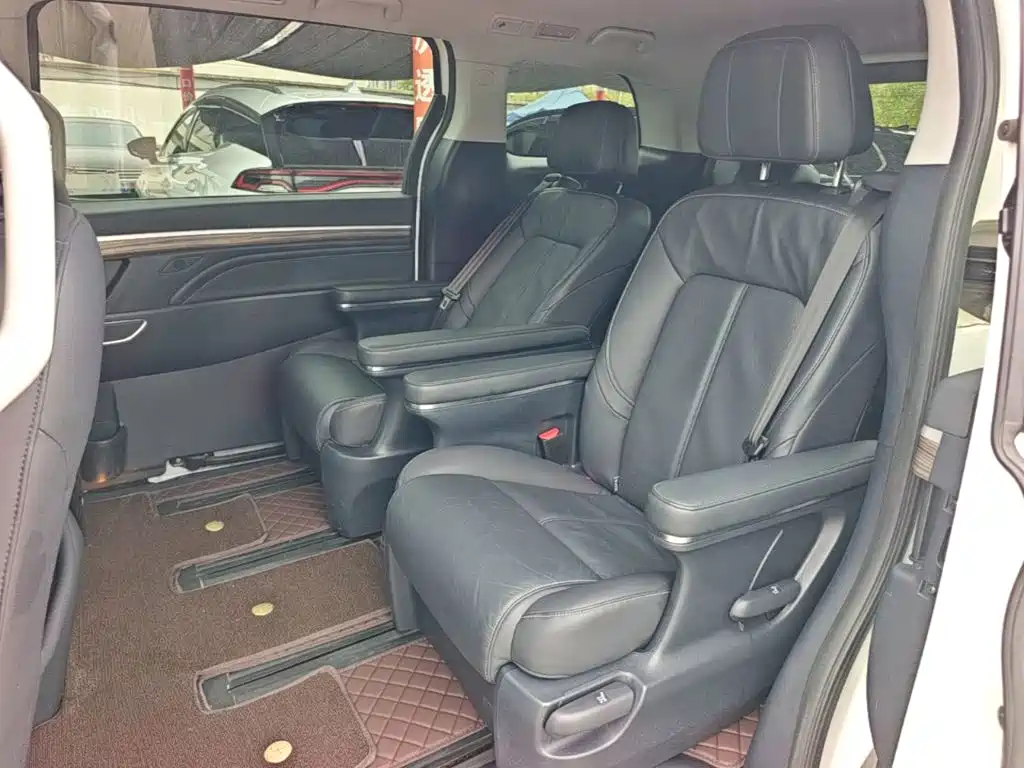 GAC Motor Trumpchi M8 — фото 17