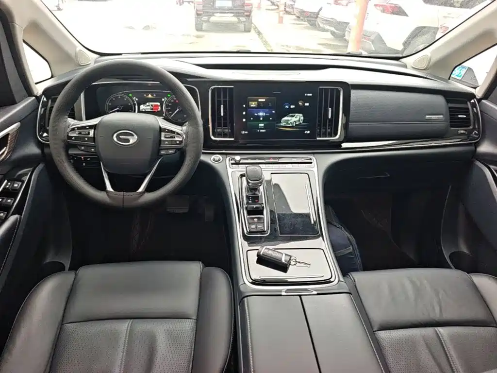 GAC Motor Trumpchi M8 — фото 10