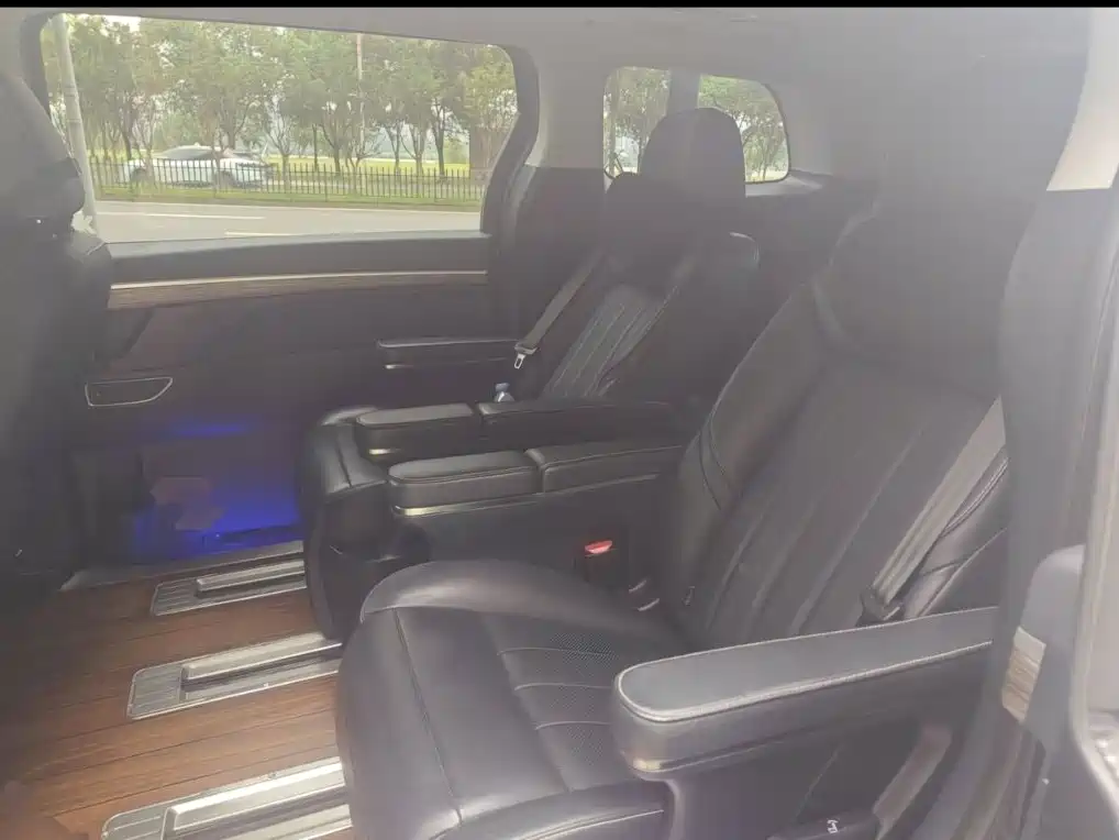 GAC Motor Trumpchi M8 — фото 17