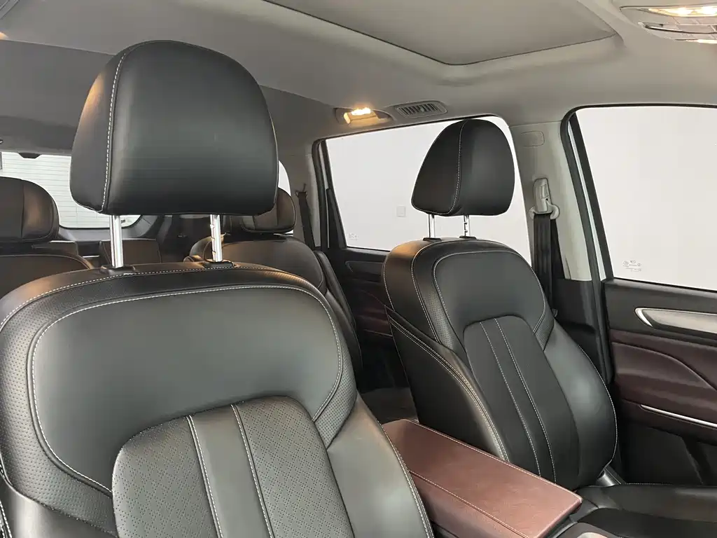 GAC Motor Trumpchi M6 — фото 14