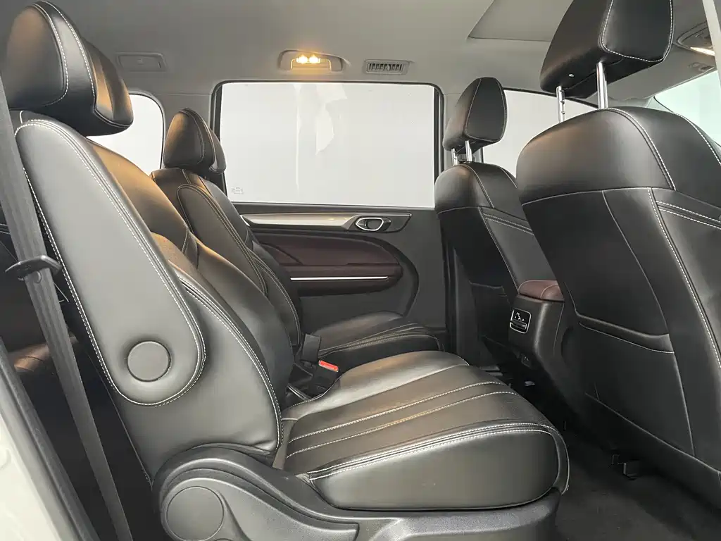 GAC Motor Trumpchi M6 — фото 15