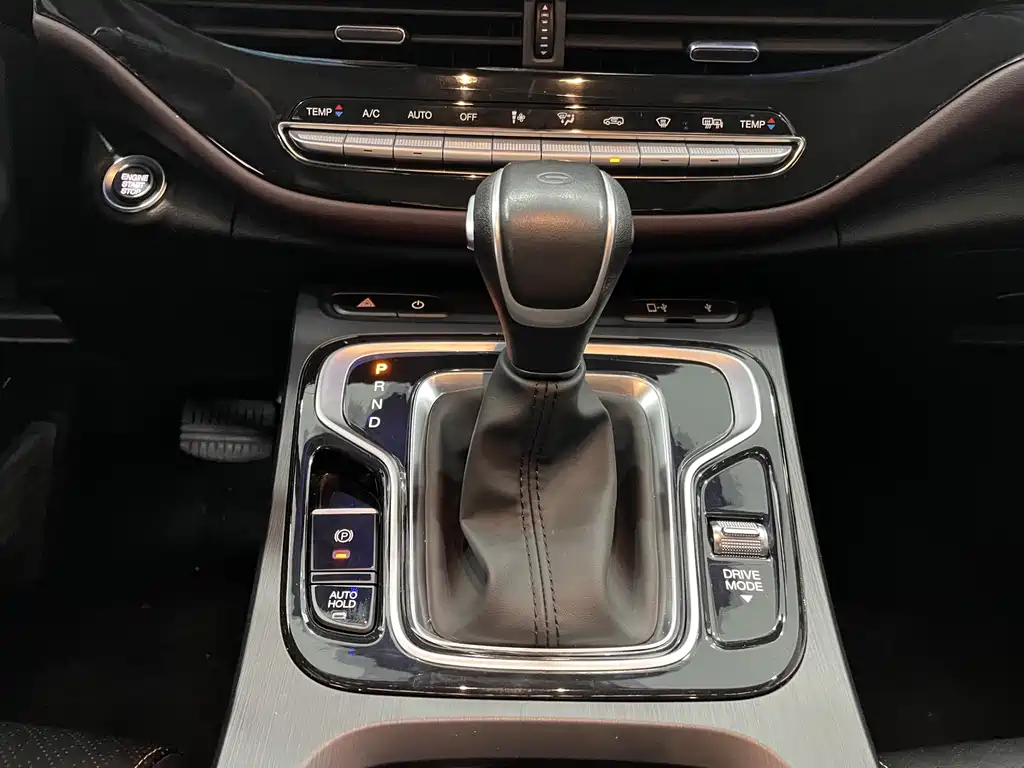 GAC Motor Trumpchi M6 — фото 10