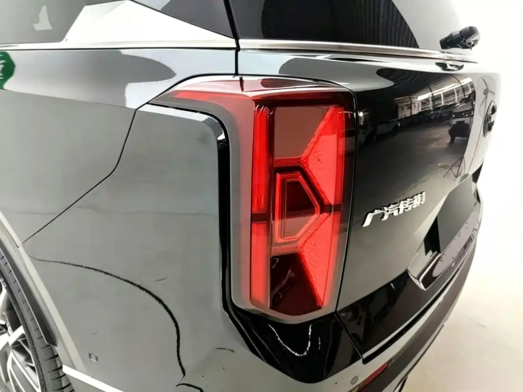 GAC Motor Trumpchi GS8 — фото 20