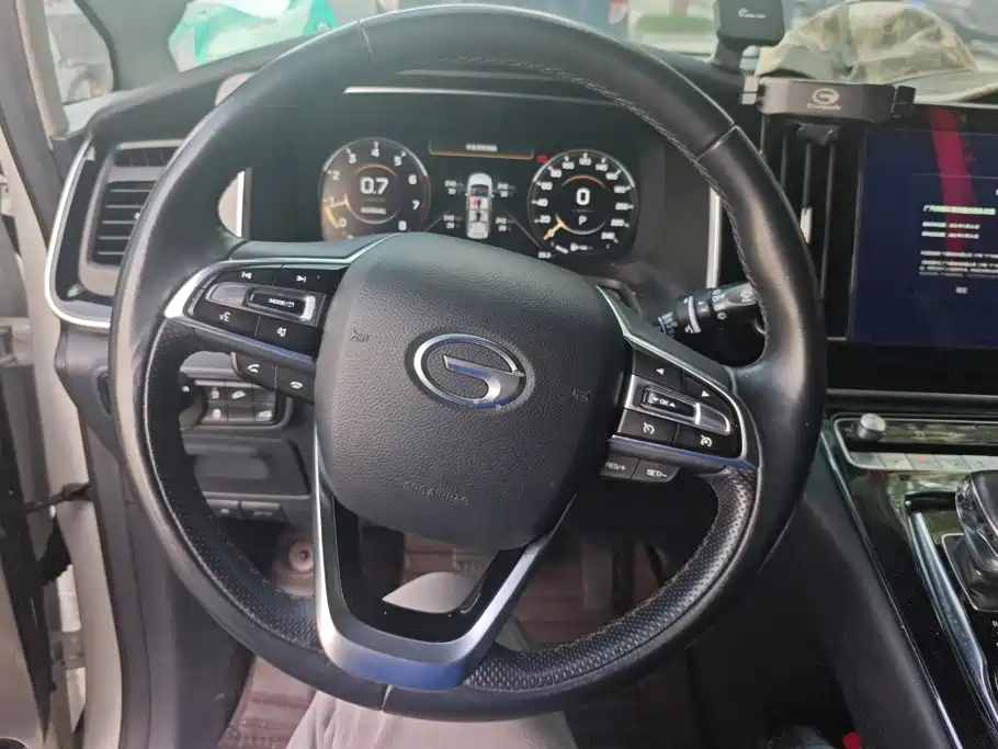GAC Motor Trumpchi M8 — фото 15