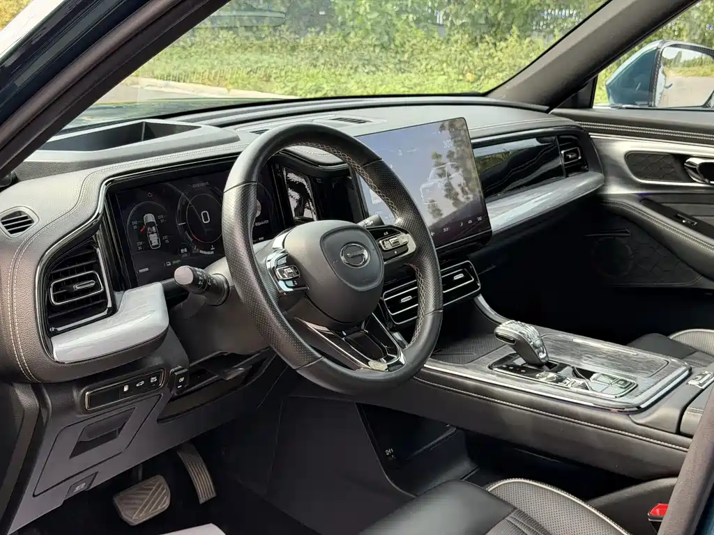 GAC Motor Trumpchi GS8 — фото 3
