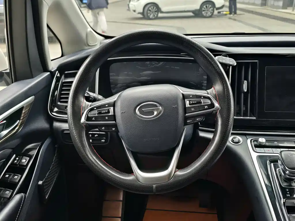 GAC Motor Trumpchi M8 — фото 11