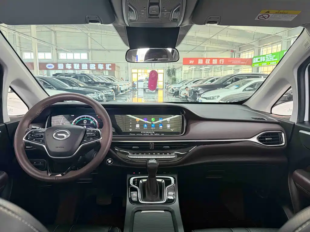 GAC Motor Trumpchi M6 — фото 14