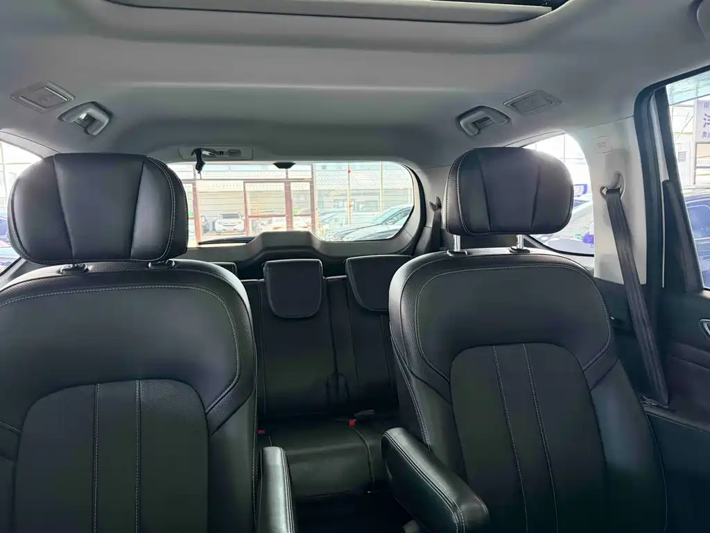 GAC Motor Trumpchi M6 — фото 19
