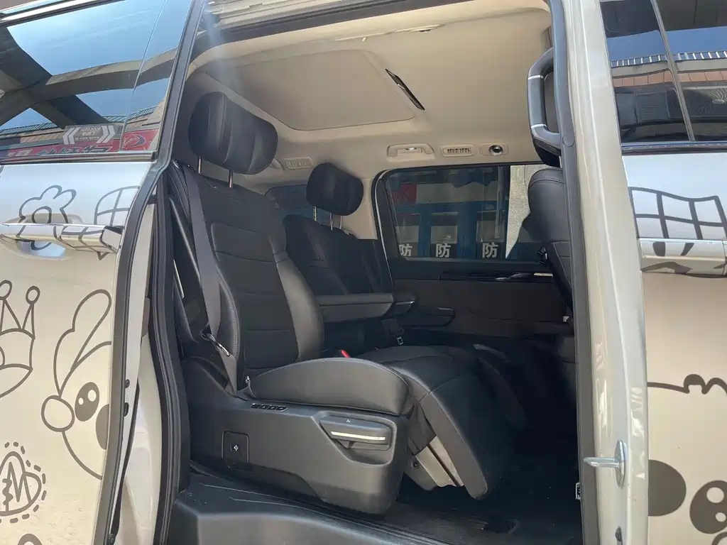 GAC Motor Trumpchi E8 — фото 7