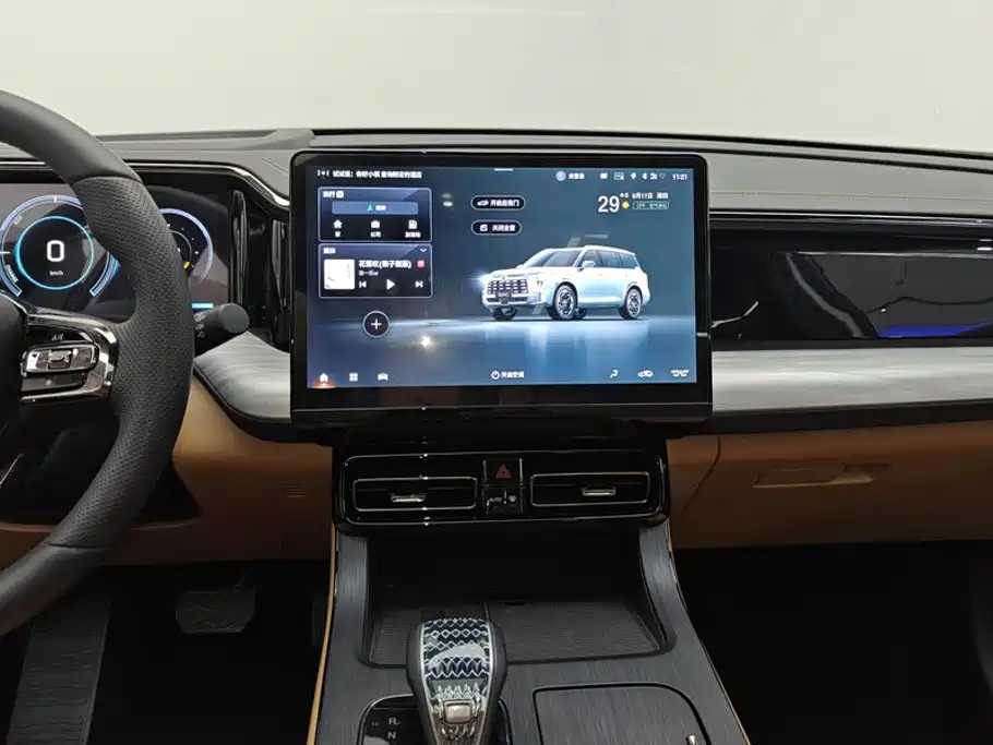 GAC Motor Trumpchi ES9 — фото 13