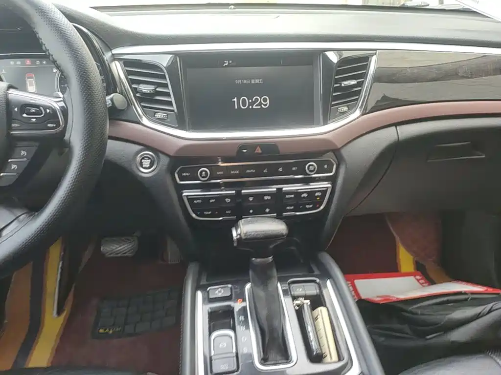 GAC Motor Trumpchi GS8 — фото 13