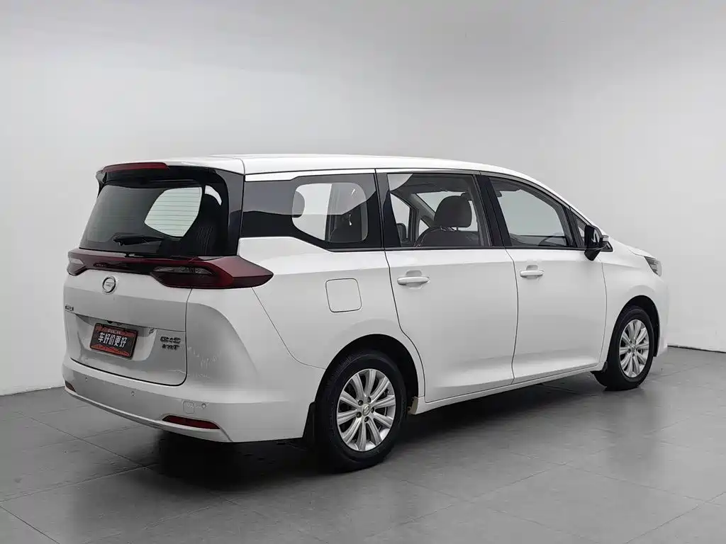 GAC Motor Trumpchi M6 — фото 2