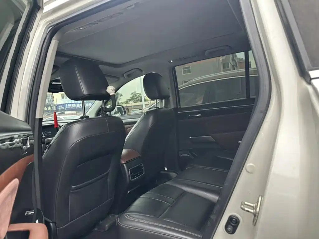 GAC Motor Trumpchi GS8 — фото 14