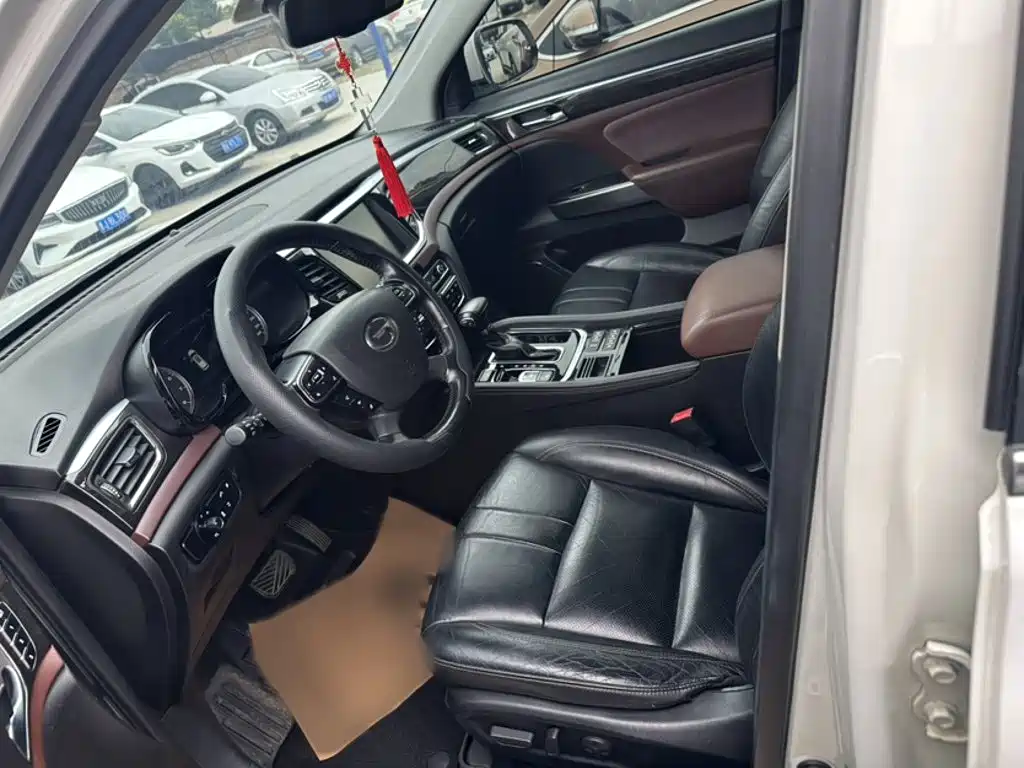 GAC Motor Trumpchi GS8 — фото 15