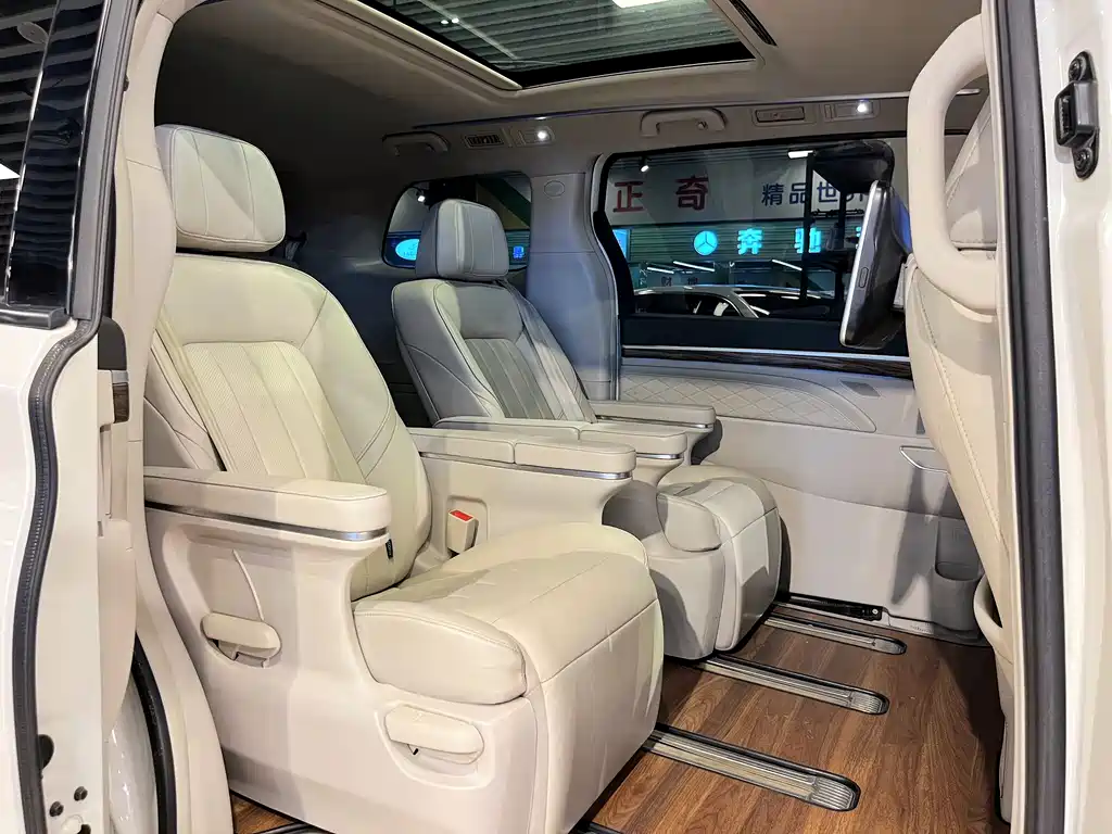 GAC Motor Trumpchi M8 — фото 24