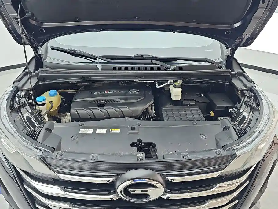 GAC Motor Trumpchi M6 — фото 10