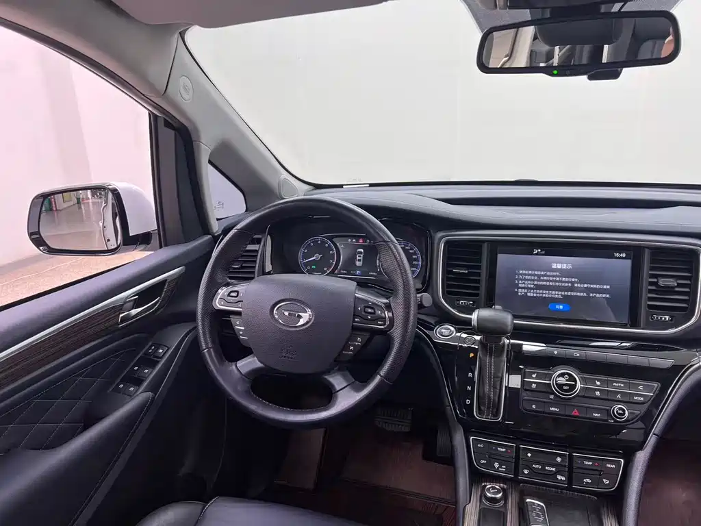 GAC Motor Trumpchi M8 — фото 32