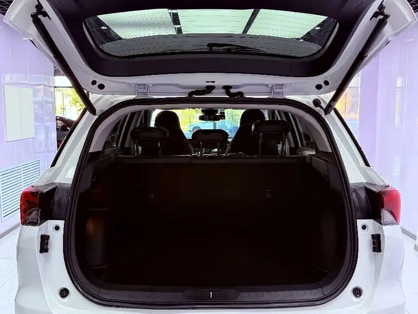 GAC Motor Trumpchi GS4 — фото 21