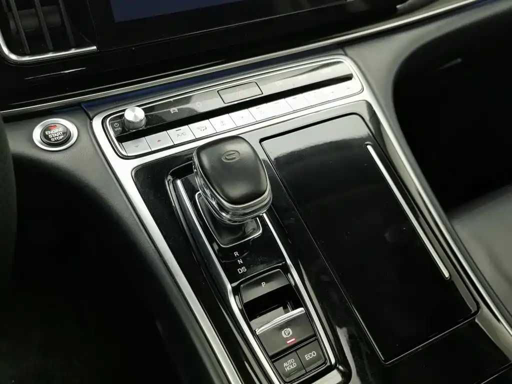 GAC Motor Trumpchi M8 — фото 13