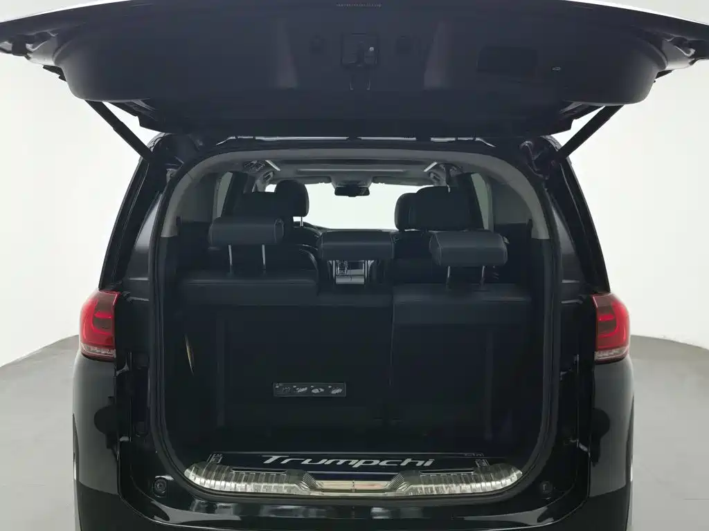 GAC Motor Trumpchi M8 — фото 16
