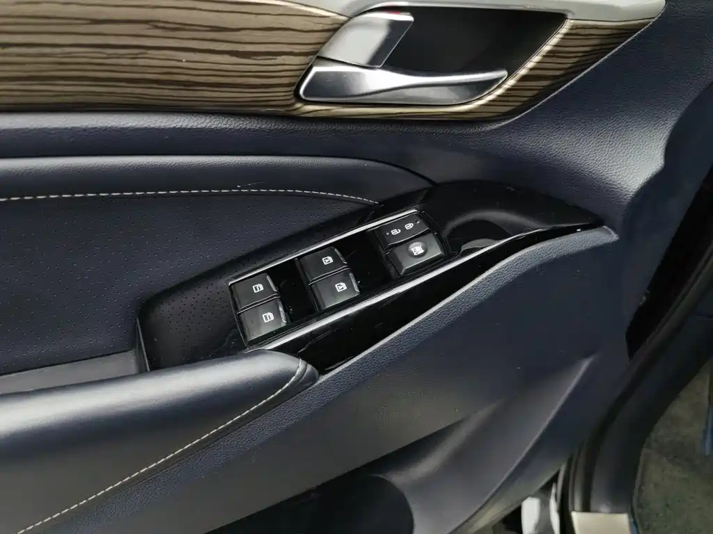GAC Motor Trumpchi M8 — фото 9