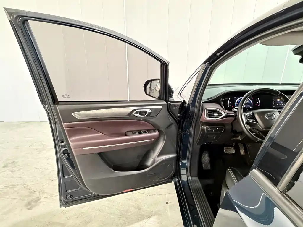 GAC Motor Trumpchi M6 — фото 22