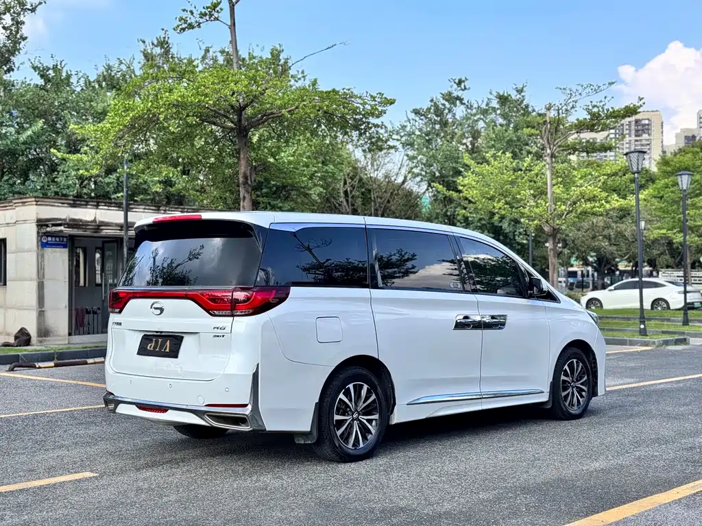 GAC Motor Trumpchi M8 — фото 18