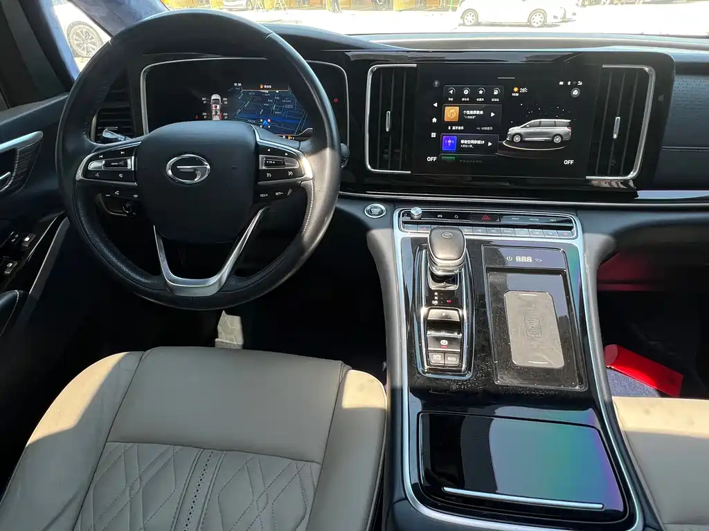 GAC Motor Trumpchi M8 — фото 13