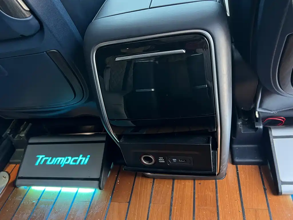 GAC Motor Trumpchi M8 — фото 22