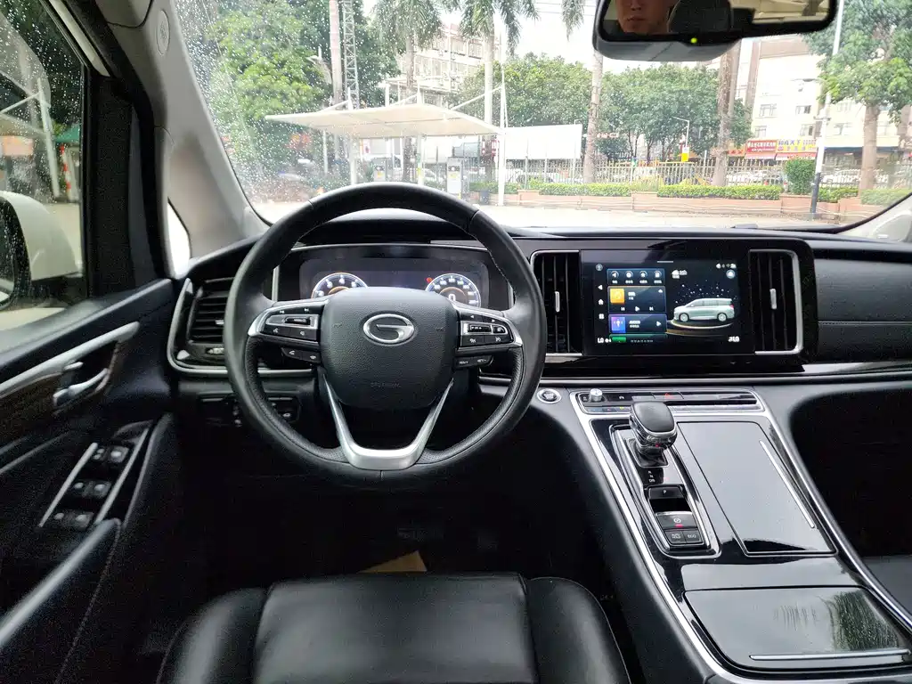 GAC Motor Trumpchi M8 — фото 13