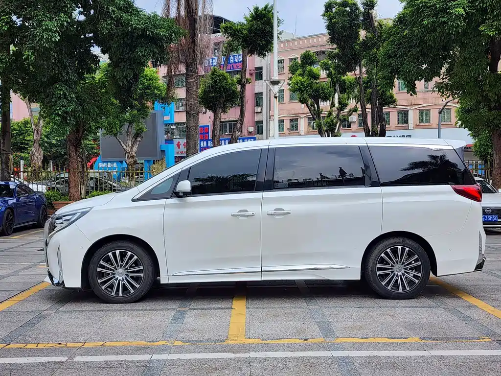GAC Motor Trumpchi M8 — фото 4