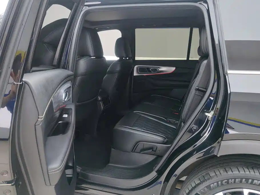 GAC Motor Trumpchi GS8 — фото 11