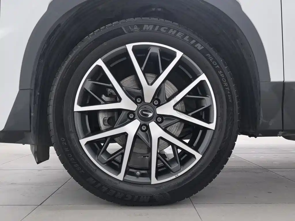GAC Motor Trumpchi GS8 — фото 17