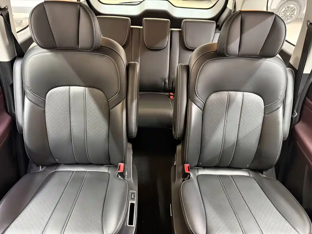 GAC Motor Trumpchi M6 — фото 19