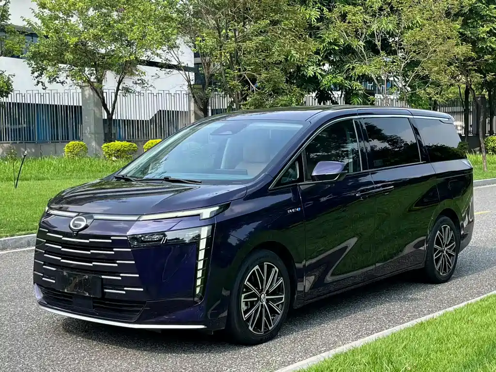 GAC Motor Trumpchi E8 PHEV
