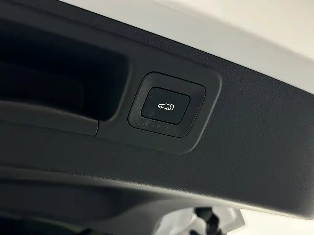 GAC Motor Trumpchi ES9 — фото 24