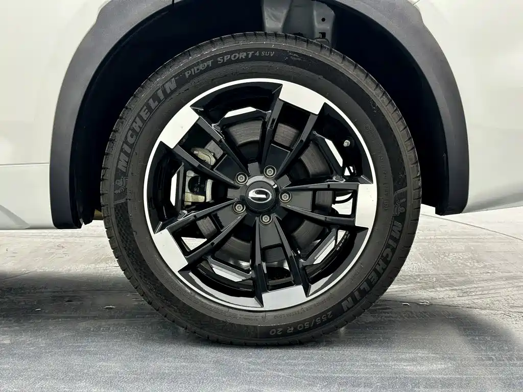 GAC Motor Trumpchi ES9 — фото 31