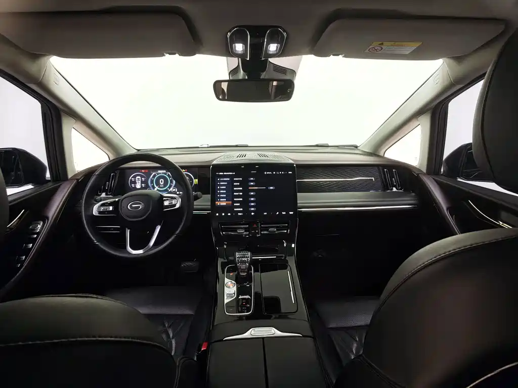 GAC Motor Trumpchi M8 — фото 17
