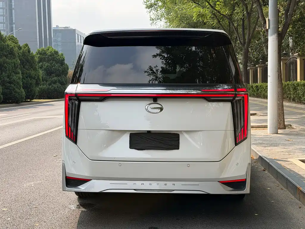 GAC Motor Trumpchi M8 — фото 4