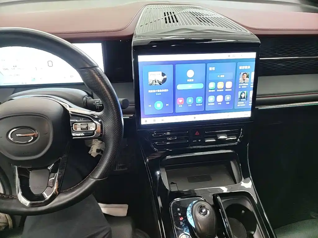 GAC Motor Trumpchi M8 — фото 13