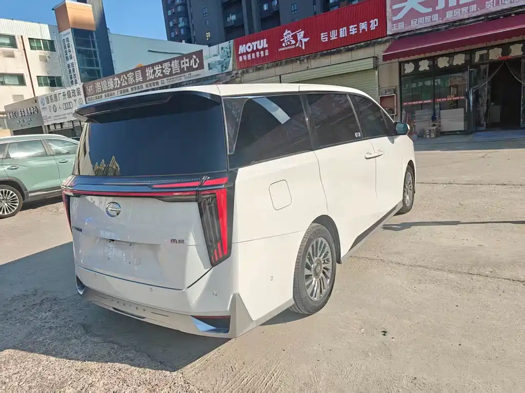 GAC Motor Trumpchi M8 — фото 2