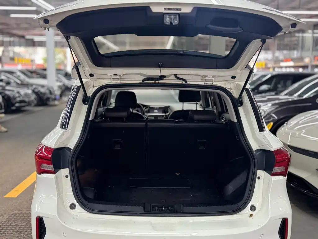 GAC Motor GS4 Hybrid — фото 15