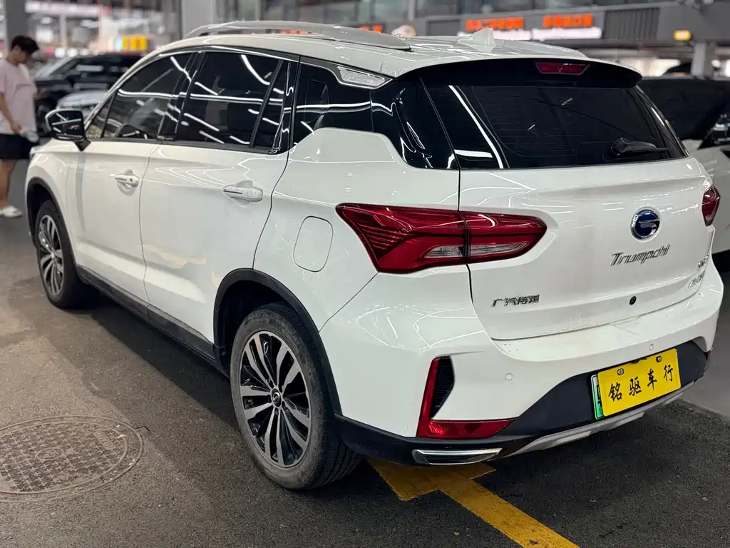 GAC Motor GS4 Hybrid — фото 3